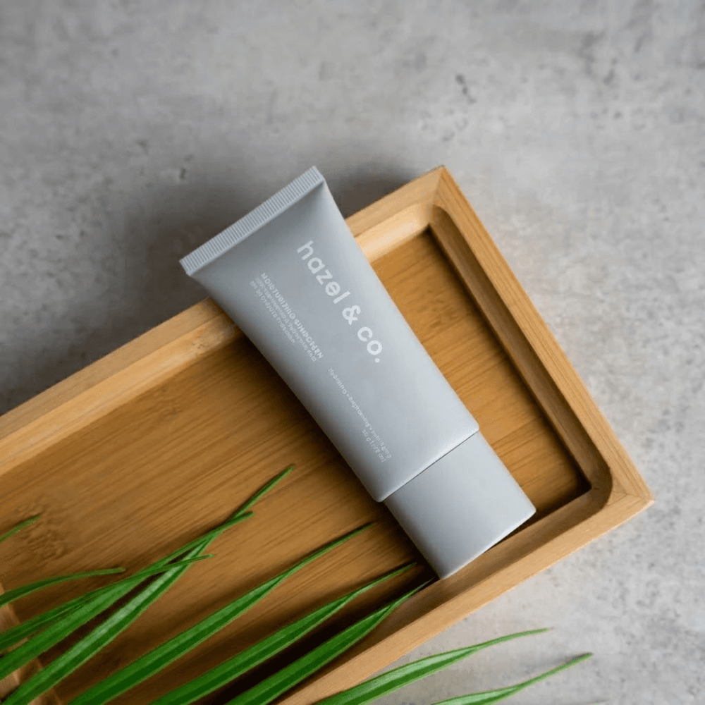 hazel & co. Moisturizing Suncreen SPF 50 with Niacinamide & Hyaluronic Acid UVA/UVB Protection thumbnail 4